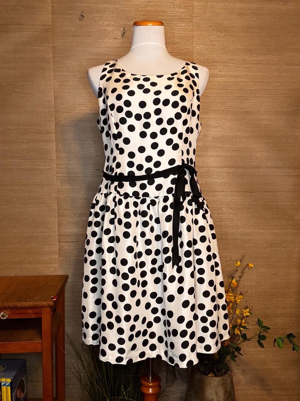 Robie Bee Polkadot 100% silk drop waste dress Size 12